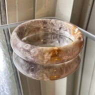 55+口珊瑚玉手鐲-紫底特色平安鐲（水晶共生）
