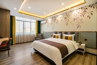 Puxin Collection Hotel (Qianfeng Tianyue Plaza)