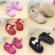Newborn baby shoes, cat patterned shoes, prewalker shoes