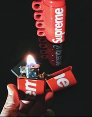 （行貨）Supreme Zippo 打火機