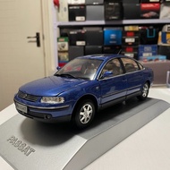 1: 18 Original Factory Shanghai Volkswagen PASSAT B5 Old Style V6 2.8 Car Model Blue Old Style Inven