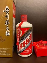 貴州茅台酒回收，收購鐵蓋茅台、飛天茅台、藍瓶茅台、生肖茅台等