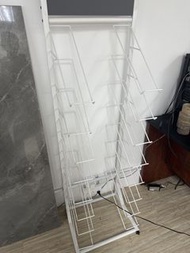 白色磁磚木板鐵線層架