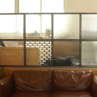 工業風_鐵件玻璃屏風/裝置藝術/空間擺飾/咖啡廳/提供客製化服務