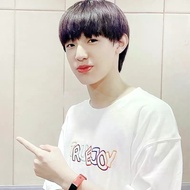 TF Family Zhang Zeyu Rainbow Letter Short Sleeve T-Shirt