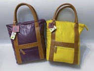 台北可自取 全新 日本高爾夫球品牌 ONOFF 手拿包 肩背包 包包 手提袋 生活 實用 方便 收納 黃色 紫色 香蕉黃 茄子紫