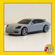 Hotwheels Porsche Panamera Turbo S E Hybrid Sport Turismo