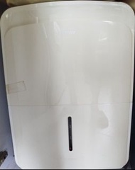開利（Carrier）型號 DC-22DA 壓縮式抽濕機 | 抽濕強力，乾爽除濕