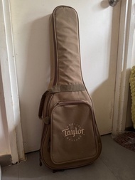 Baby Taylor bt1