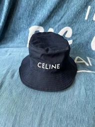 Celine 漁夫帽