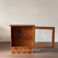 Key Cabinet Teak (6 Keys)