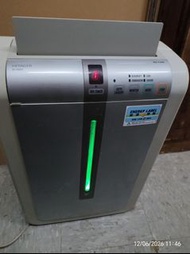 HITACHI RD-1699CF 抽濕機