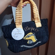 MINISO Harry Potter x Sling Bag Hufflepuff Newminiso