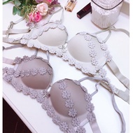 FASHION BRA (K-F38) UNDERWEAR EMBOSSED FLOWER MATERIALWanita bra push up wireless bra