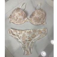 Bigsize HOLE 70-90kg Size 38A Bra, Bikini exported goods (light dust, washable)