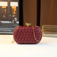 New store opening 50% discount for only three daysFashion Classic Small Woven Ladies Makeup Bag Mobi