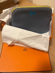 Hermes pouch