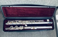 Yamaha yfl 371 silver flute.