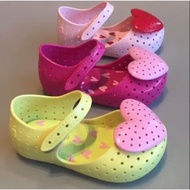2022 ใหม่ Melissa รองเท้าเด็ก Melissa Jelly Shoes ความรักหลุมหลุม Baotou รองเท้าเด็กรองเท้าเด็กที่มีกลิ่นหอม