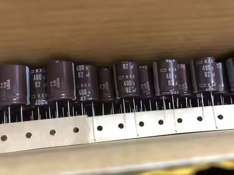 2024 NEW NIPPON KXG 400V82UF 18X25MM NCC electrolytic Capacitor 82UF 400V CHEMI-CON 82uf/400v kxg ho