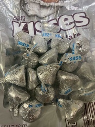 [date 12/2025] tách lẻ kẹo socola Mỹ Hershey’s milk 100g