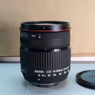 Sigma Zoom 18-200mm f/3.5-5.6 DC (Nikon)