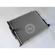 Suitable for BMW 3 Series E46 318I 320I 325I 330I Water Tank Antifreeze Radiator 01-04 E46