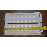 ORIGINAL USED PANASONIC 00261 NR-B261/ NR-BY602/ NR-BW414 ICE TRAY ICE CUBE MAKER