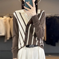 Chubby Meiyi Long-Sleeved Sweater V-Neck Striped Top Autumn Winter Fake Two-Piece Contrast Color Tre