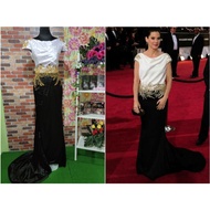 STYLE EVOLUTION: SANDRA BULLOCK AWARD DRESS