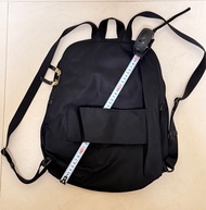 TUMI  40x30x10cm Black color 可以套行李箱