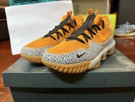 Nike LeBorn 16 low “Atmos Safari”