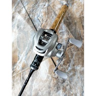 A set of solid carbon fishing rods & reel bc hauton silver wing