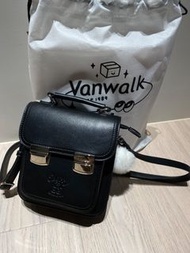 Vanwalk麵包屋系列黑色劍橋包