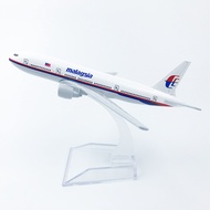 Yalinda Malaysia Airlines B777 Aircraft Model 16cm Die-cast Metal Airplane Model Plane Toy Kids Gift