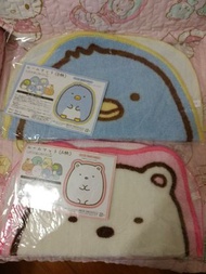 角落生物地毯兩張