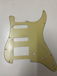 Fender Stratocaster SSH Pickguard
