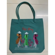 Machine embroidered fabric bag, size 39x39cm
