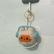 Wool cat wearing headphones keychain