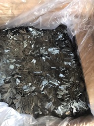 100 gram Vải carbon vụn 1cm. Carbon 3k. (10mm-12mm)