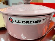 全新✨Le Creuset 22cm Round casserole (Chiffon Pink)淺粉紅色鑄鐵鍋