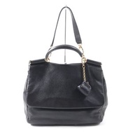 全新DOLCE & GABBANA Sicily皮革手提包/托特包，配有扣環吊飾和品牌標誌五金。黑色。附防塵袋。義大利製造。