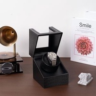 PU仿皮機械錶全自動上鍊錶盒 - 搖錶器 單位遙錶盒 家用自擺器 轉錶自動搖擺器 手錶自動搖擺器 轉動放置上鏈收納盒-1表位外鱷魚皮內碳纖維（一代電機）