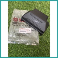 ∦ ∩ ● Battery Cover for Yamaha Aerox155