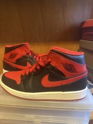 Nike Air Jordan 1 Mid 紅黑
