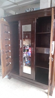 LEMARI KAYU PINTU 3 KACA FUL 2RAK GANTUNGAN HIJAB