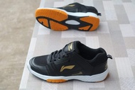 Sepatu sport Lining badminton terbaru/sepatu olahraga pria