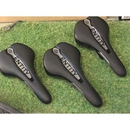 ENTITY BICYCLE SADDLE STANDARD