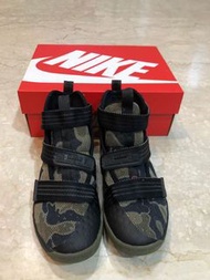 Nike lebron soldier 10 兒童迷彩籃球鞋