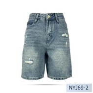 Niyom jeans รุ่น NYJ69-2 กางเกงขาสั้น ผ้าไม่ยืด สียีนส์เข้ม แต่งขาด
